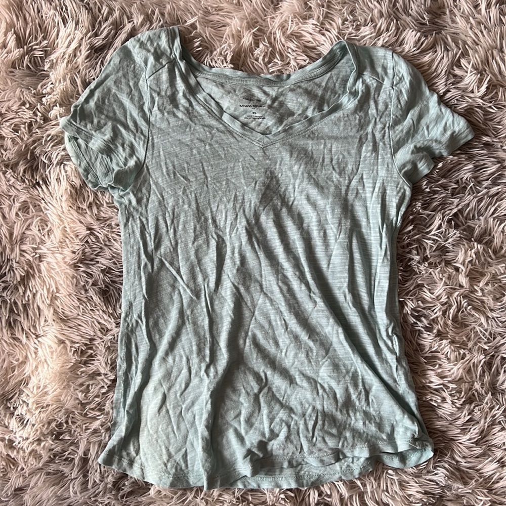 Banana Republic V Neck TShirt